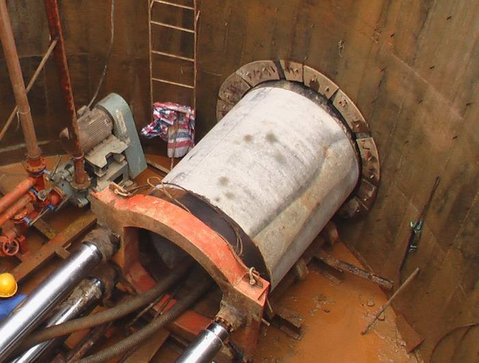 非開(kāi)挖頂管拉管|內蒙古頂管施工|呼和浩特拉管施工|包頭過(guò)路頂管