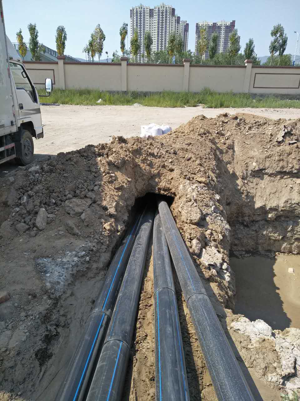 包頭過(guò)路頂管 包頭過(guò)路頂管